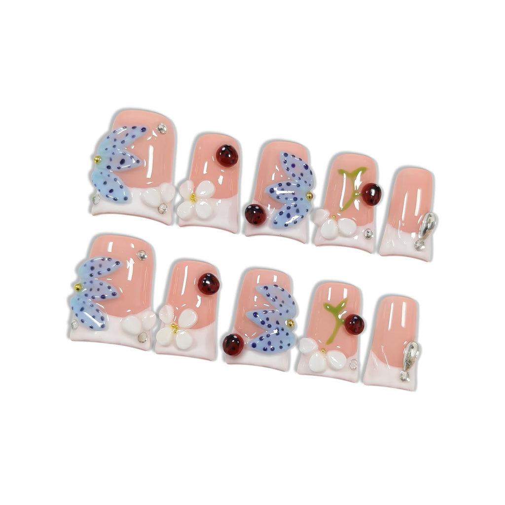 10pcs White French Tip Press on Nails with 3D Carved Flowers & Ladybug Charms, Short Duck Nails Glossy Sweet Fake Nails, Reusable Kawaii Insect False Nails for Party Spring Picnic